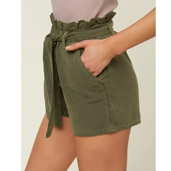 NWT O’Neill Cameron Shorts. Olive green. Size XL. 2 front pockets. Drawstring - Picture 3 of 6